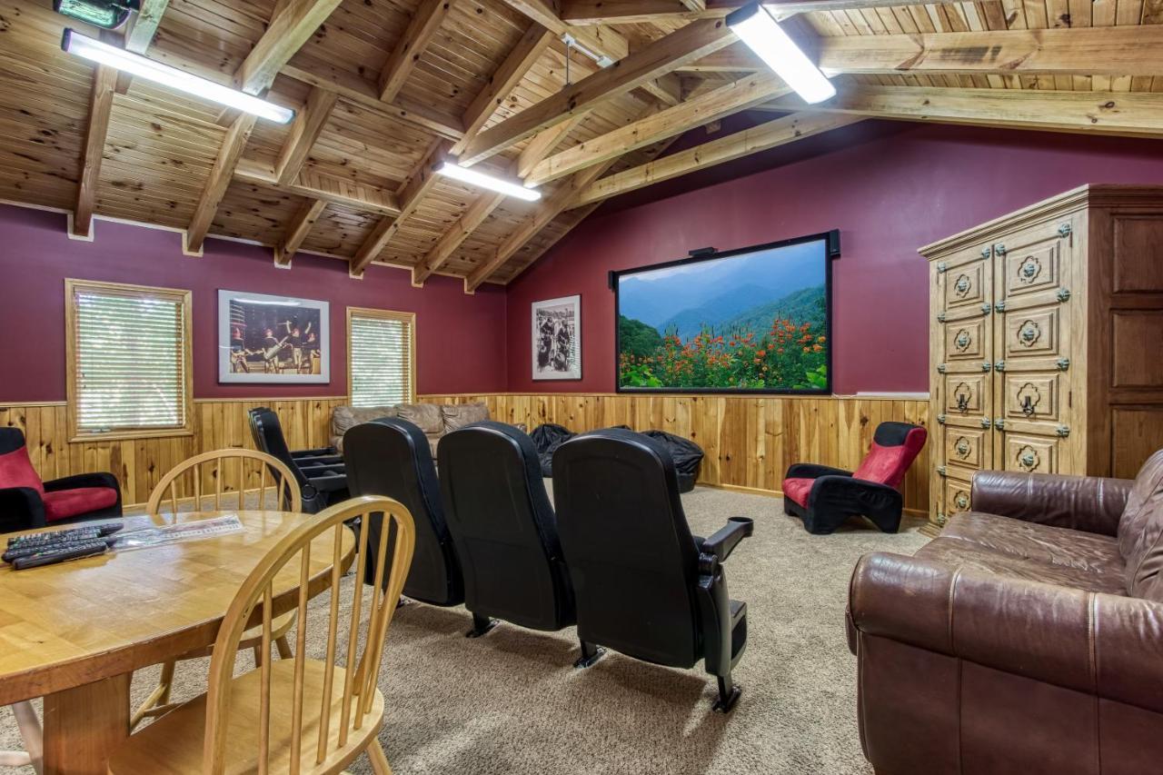 Mountain Lake Lodge, Hot Tub, Theater Room, 1089 Free Tickets Each Paid Day, Dollywood And More Sevierville Exterior foto